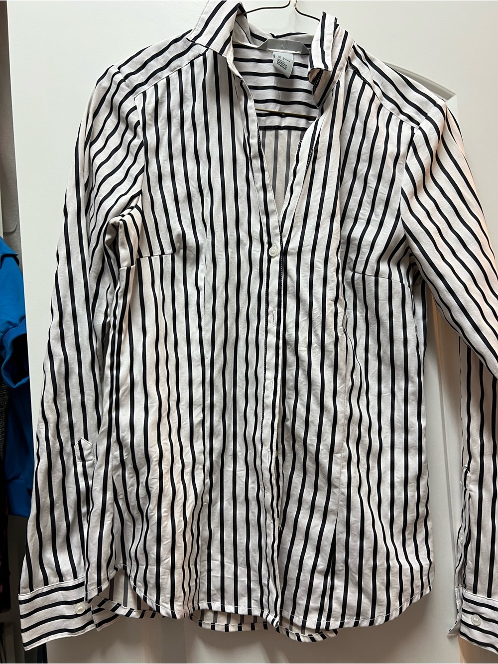 H&M Black and White Vertical Stripe Lightweight Shirt size 6
